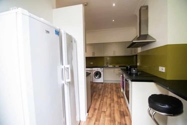 7 bed house, Newbould Lane, Broomhall, Sheffield, S102PL - Image 7