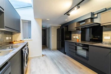 6 bed house, Heeley Road, Selly Park, Birmingham, B296EN - Image 4