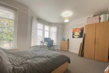 5 bed house, Cathays, Cardiff, CF244HW - Image 3