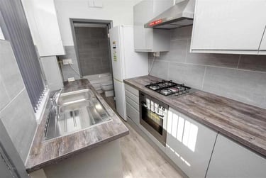 3 bed house, Warwards Lane, Stirchley, Birmingham, B297RA - Image 2