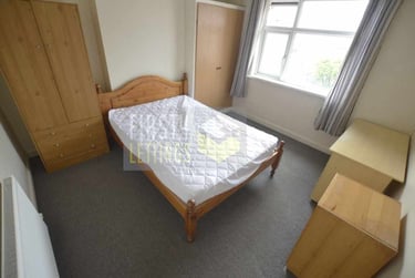 7 bed house, Avenue Road Extension, Clarendon Park, Leicester, LE23EQ - Image 4