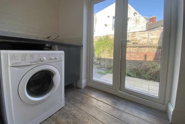 2 bed flat, Grangetown, Cardiff, CF117LB - Image 4