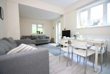 7 bed house, Cathays, Cardiff, CF103EG - Image 1