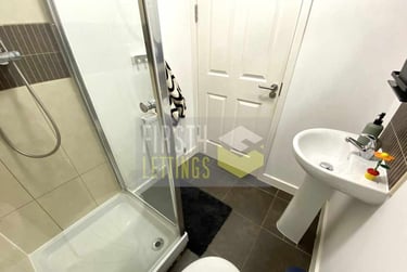 5 bed house, Avenue Road Extension, Clarendon Park, Leicester, LE23EQ - Image 11