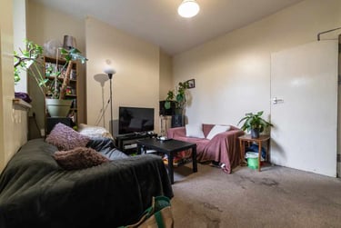 4 bed house, Cathays, Cardiff, CF244EY - Image 2