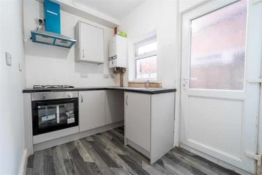 2 bed house, Gleave Road, Selly Park, Birmingham, B296JW - Image 2