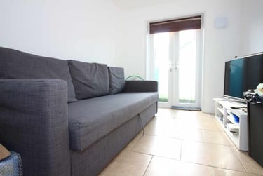 6 bed house, Cathays, Maindy, Cardiff, CF103EQ - Image 1