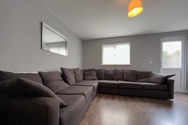 8 bed house, Cathays, Plasnewydd, Cardiff, CF244BQ - Image 1