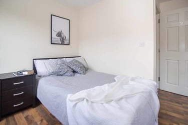 4 bed house, Blue Fox Close, City Centre, Leicester, LE30EE - Image 11