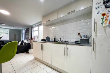 7 bed house, Cathays, Cardiff, CF244JL - Image 5