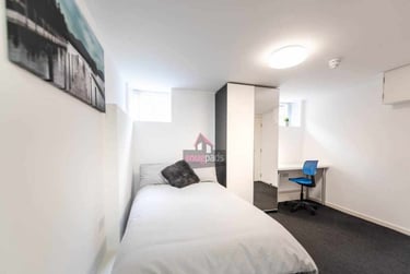 1 bed flat, Salford, Ellesmere Park, M300DX - Image 3