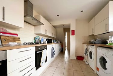 7 bed house, Cathays, Cardiff, CF244EX - Image 2