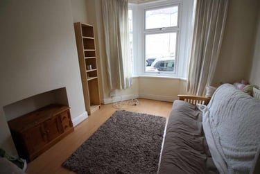 4 bed house, Cathays, Cardiff, CF244QT - Image 2
