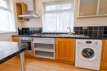 2 bed flat, Silvington Close, Weoley Castle, Birmingham, B294PJ - Image 4