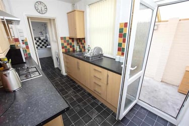 4 bed house, Warwards Lane, Selly Park, Birmingham, B297QX - Image 2