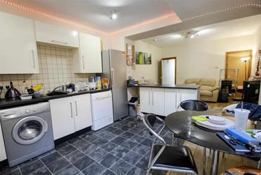 5 bed flat, Tiverton Road, Selly Park, Birmingham, B296BW - Image 4