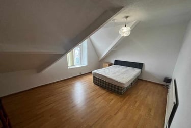 3 bed flat, Hanover Street, Mount Pleasant, Swansea, SA16BQ - Image 6