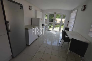 7 bed house, Queens Road, Clarendon Park, Leicester, LE21WQ - Image 4