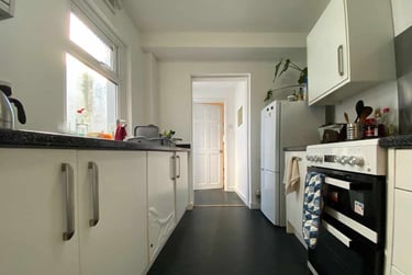 4 bed house, Roath, Plasnewydd, Cardiff, CF243HE - Image 2