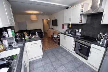 6 bed house, Tiverton Road, Selly Park, Birmingham, B296BY - Image 2