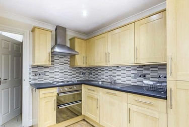 4 bed house, Cathays, Cardiff, CF244NT - Image 2