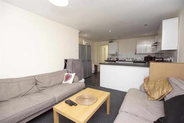 7 bed house, Heeley Road, Selly Park, Birmingham, B296EZ - Image 2
