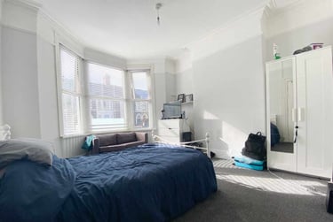 6 bed house, Cathays, Cardiff, CF103EH - Image 3