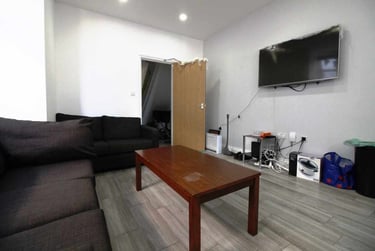 5 bed house, Heath, Gabalfa, Cardiff, CF143PQ - Image 3
