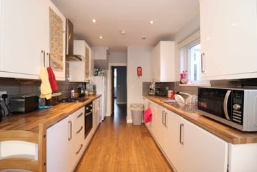 7 bed house, Cathays, Cardiff, CF244NX - Image 2