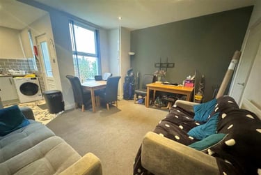 4 bed house, School Road, St Vincents Quarter, Sheffield, S101GR - Image 2