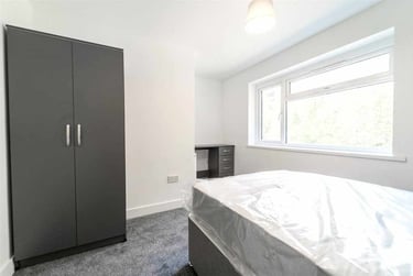 2 bed flat, Roman Way, Selly Park, Birmingham, B152SJ - Image 5