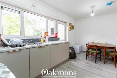 4 bed house, Beeston Close, Erdington, Birmingham, B65UE - Image 2