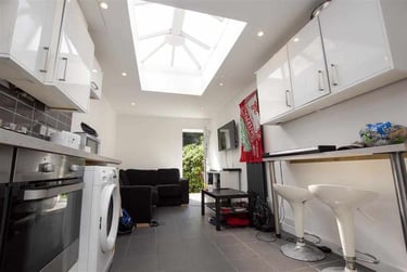 6 bed house, Dawlish Road, Selly Park, Birmingham, B297AT - Image 1