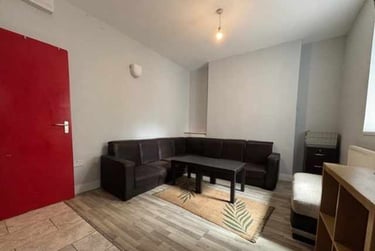 6 bed house, Cathays, Plasnewydd, Cardiff, CF244AL - Image 3