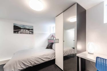 1 bed flat, Salford, Ellesmere Park, M300DX - Image 2