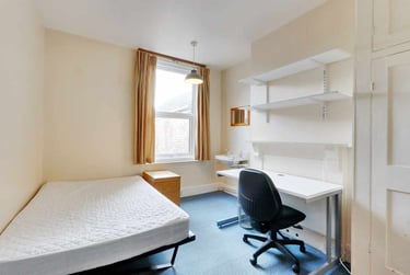 6 bed house, Mowbray Avenue, St Sidwells, Exeter, EX44HB - Image 9