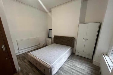 2 bed flat, Hanover Street, City Centre, Swansea, SA16BQ - Image 3