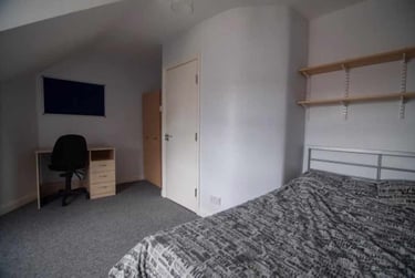 4 bed house, Cowlishaw Road, Sharrowvale, Sheffield, S118XE - Image 13
