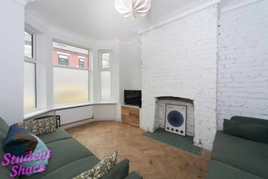 6 bed house, Ruskin Avenue Manchester, Rusholme, Manchester, M144DG - Image 1