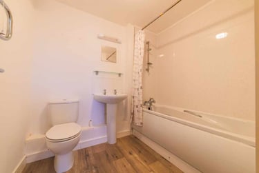 2 bed flat, Cardiff Bay, Grangetown, Cardiff, CF105NT - Image 11