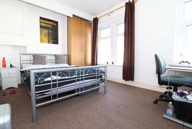 5 bed house, Cathays, Cardiff, CF244QF - Image 3