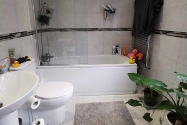2 bed flat, Gwydr Crescent, Uplands, Swansea, SA20AA - Image 1