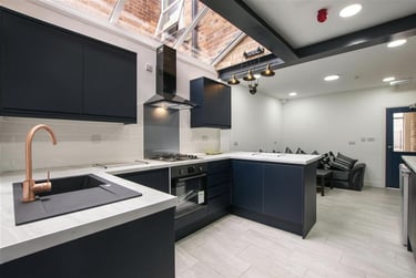6 bed house, Rookery Road, Selly Park, Birmingham, B297DG - Image 2