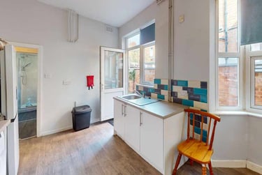 4 bed house, Fosse Road South, City Centre, Leicester, LE30FW - Image 6