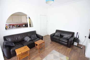 4 bed house, Heath, Gabalfa, Cardiff, CF143NT - Image 2