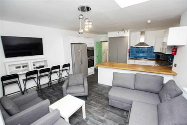 7 bed house, Dale Road, Selly Park, Birmingham, B296AG - Image 2