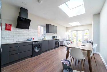 6 bed house, Luton Road, Selly Park, Birmingham, B297BN - Image 2