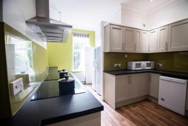 7 bed house, Newbould Lane, Broomhall, Sheffield, S102PL - Image 6
