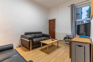 4 bed house, Exeter Road, Selly Park, Birmingham, B296EX - Image 3