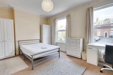 5 bed house, Longbrook Street, St Sidwells, Exeter, EX46AW - Image 5